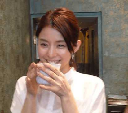 石田ゆり子が結婚しない理由とは 元カレ 現在の彼氏の噂と若い頃の画像についても 石田ゆり子が結婚しない理由とは 元カレ 現在の彼氏の噂と若い頃の画像についても